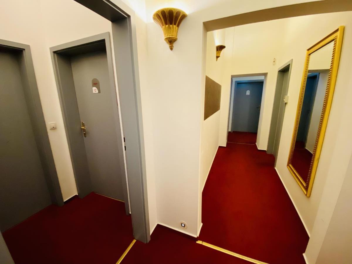 Doppelzimmer Zapfhahn, Direkt Am Alten Strom Rostock Luaran gambar